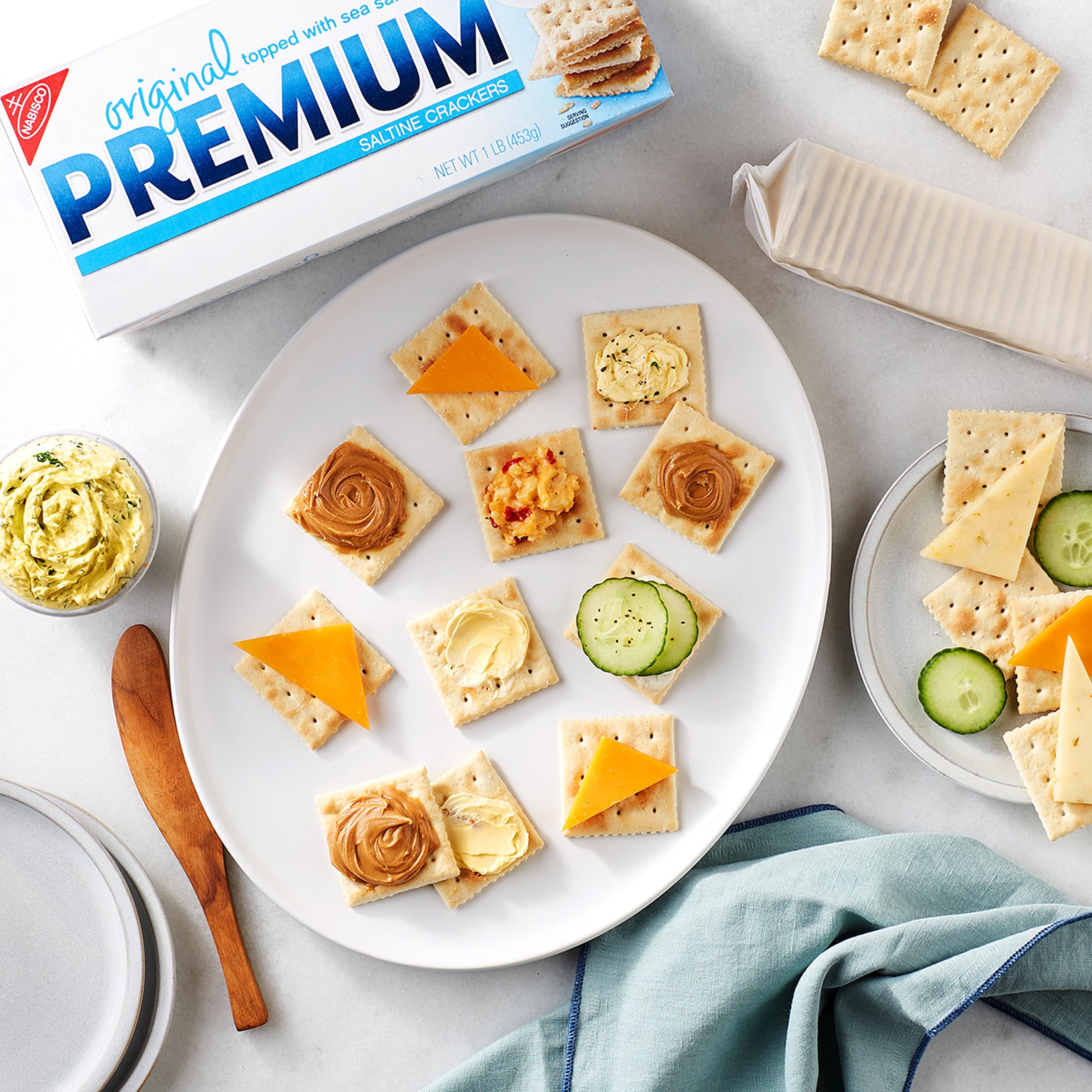 Premium Original Saltine Crackers, 16 oz Premium